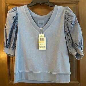 NWT SZ S Kenzie Women's Eyelet Puff Sleeve V-Neck Top